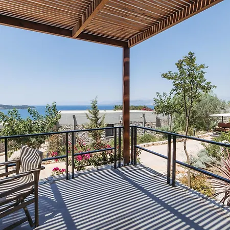 Arameras 4* Ksamil