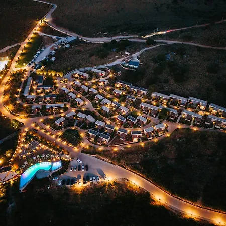 Arameras אתר נופש 4*