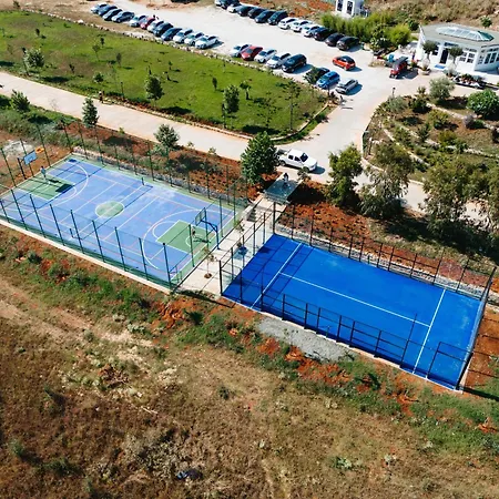 Resort Arameras 4*